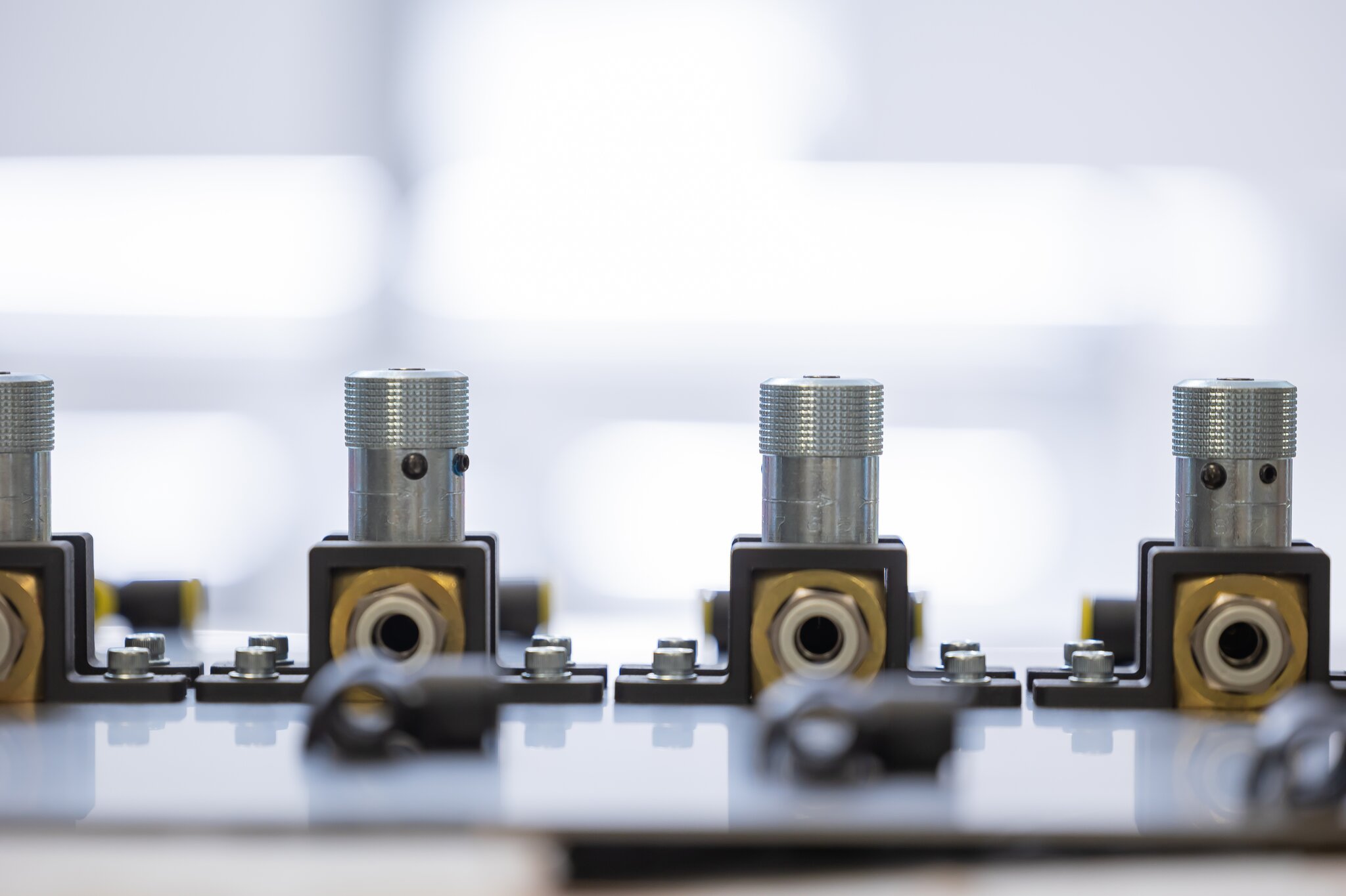 DAPR Cryogenic Bolts